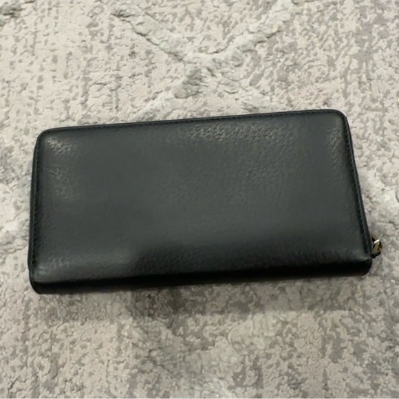 Gucci Marmont Black Zip Around Wallet - Picture 3 of 6